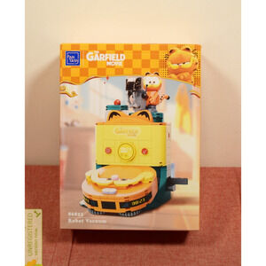 Pantasy The Garfield Movie Robot Vacuum Buildable Brick Block Set 86823